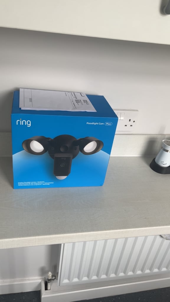 image for CCTV ring floodlight camera 