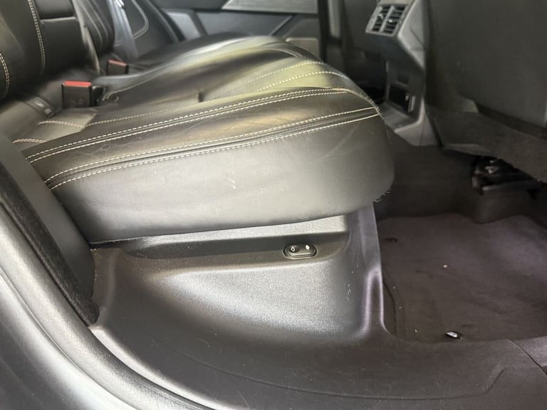 2018 Land Rover Range Rover Velar 2.0 D240 R-Dynamic HSE SUV 5dr Diesel Auto 4WD Euro 6 (s/s) (24...