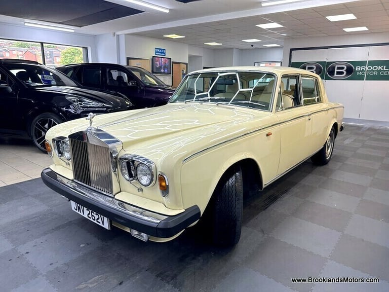 Rolls-Royce Silver Shadow Silver Shadow 6.8 II 4dr [RARE EXAMPLE]