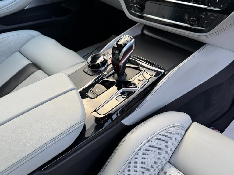 2020 BMW M5 4.4 V8 GPF Saloon 4dr Petrol Steptronic xDrive Euro 6 (s/s) (600 ps) SALOON Petrol Au...