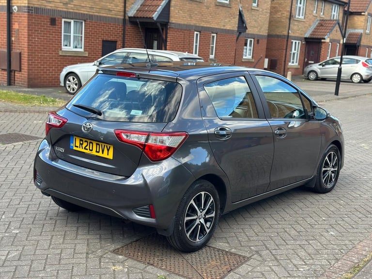 2020 Toyota Yaris 1.5 VVT-i Icon Tech 5dr CVT HATCHBACK Petrol Automatic