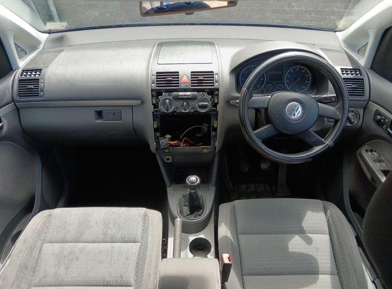 2006 Volkswagen touran se tdi 1.9 diesel 7 seater - mot december 2025