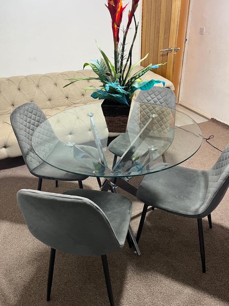 image for Dinning table and chairs 