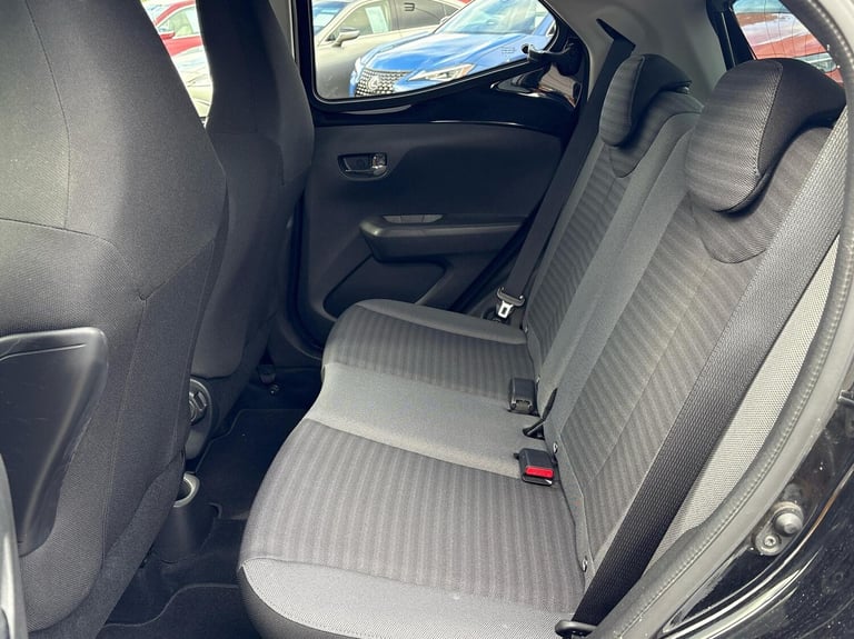 2018 Toyota AYGO 1.0 VVT-i X-Plore 5dr HATCHBACK PETROL Manual