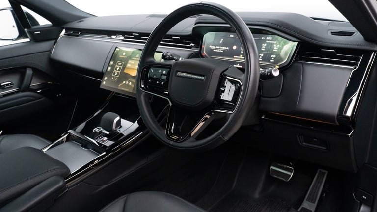 2024 Land Rover Range Rover Sport (24 Reg) 3.0 D300 Dynamic SE (Black Pack) Estate Diesel Automatic