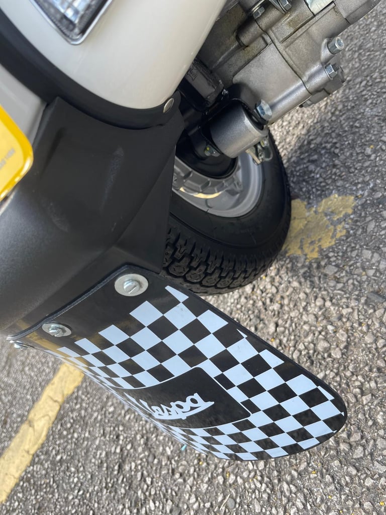 Vespa PX150 PIAGGIO 66 plate 585 mls 