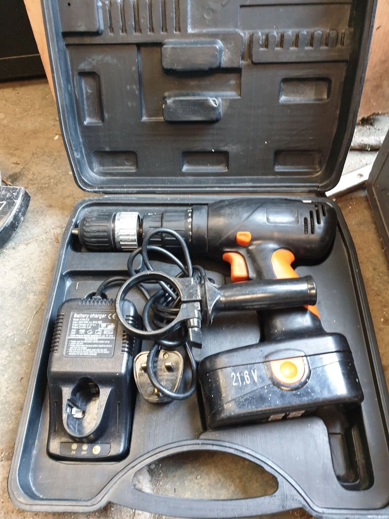 CHALLENGE 21.6V CORDLESS HAMMER DRILL COMBI + CHARGER CORDLESS DRILL + STORAGE CASE FULLY WORKING