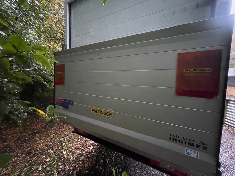 2021 Ford Transit 2.0 EcoBlue 130ps L3 LUTON TAIL-LIFT AIR-CON Luton Diesel Manual