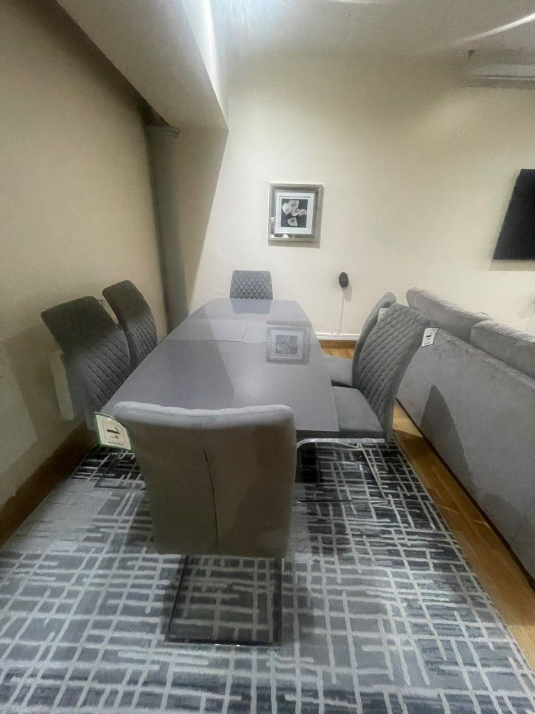Spacious and modern three-bedroom apartment in city centre