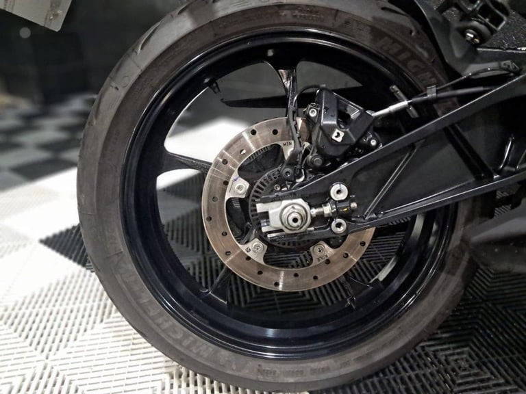 2024 24 KTM 125 DUKE 125 NAKED PETROL MANUAL X-RING EURO 5 (15 PS)