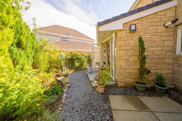 For Sale Four bedroom detached house for sale in Duloch, Dunfermline,  Fife