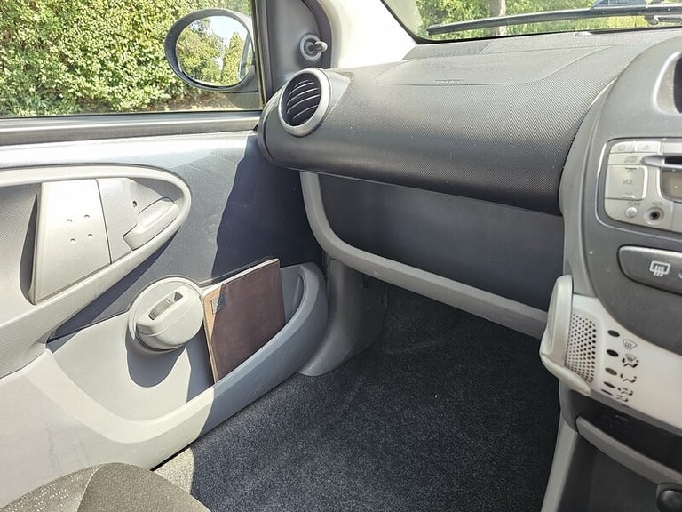 2009 Peugeot 107 1.0 Urban 3dr HATCHBACK PETROL Manual