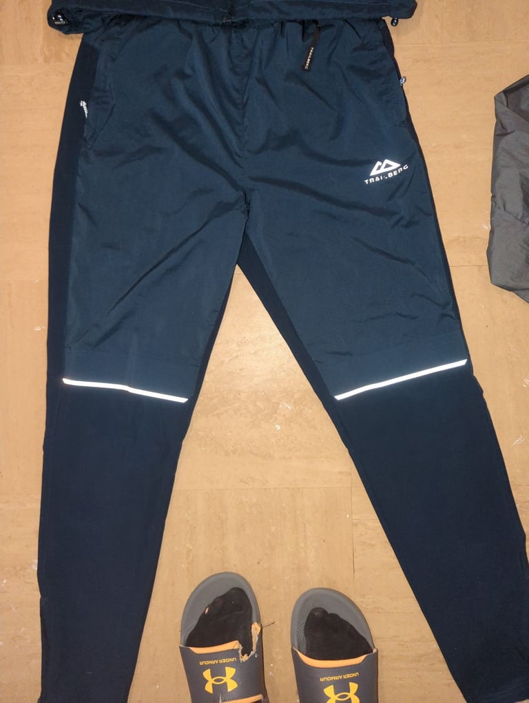 Trailberg tracksuit size m