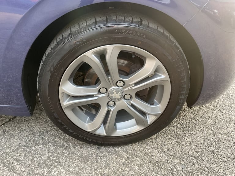 2015 Peugeot 208 1.4 HDi Allure 5dr HATCHBACK DIESEL Manual