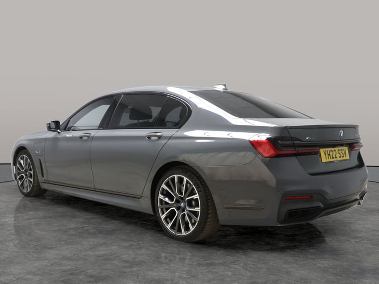 2022 BMW 7 Series 745Le xDrive M Sport 4dr Auto SALOON PETROL/ELECTRIC Automatic