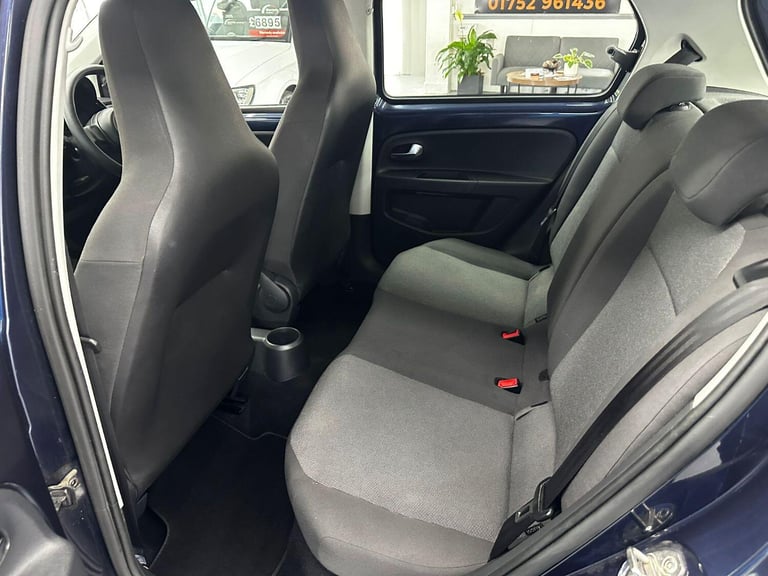 VOLKSWAGEN UP 1.0 BlueMotion Tech Move up! 2015