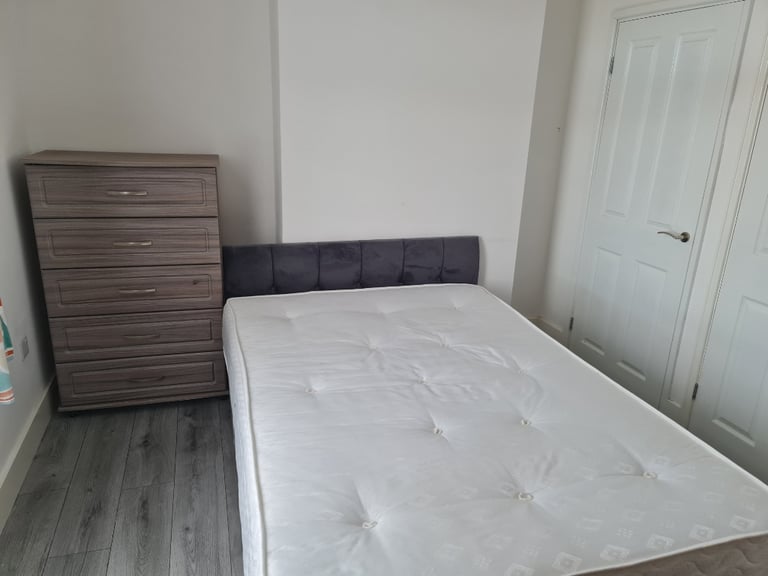 Double rooms, all bills inclusive in Eldon Lane, Bishop Auckland DL14 8TD