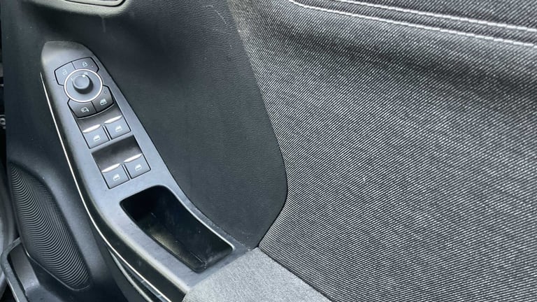 2023 Ford Puma 1.0 EcoBoost Hybrid mHEV Titanium 5dr HATCHBACK PETROL Manual