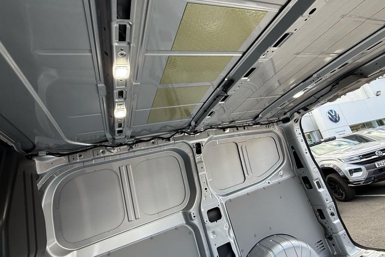 2025 Volkswagen Transporter 160kW 65kWh Commerce Pro Van Auto Van Automatic