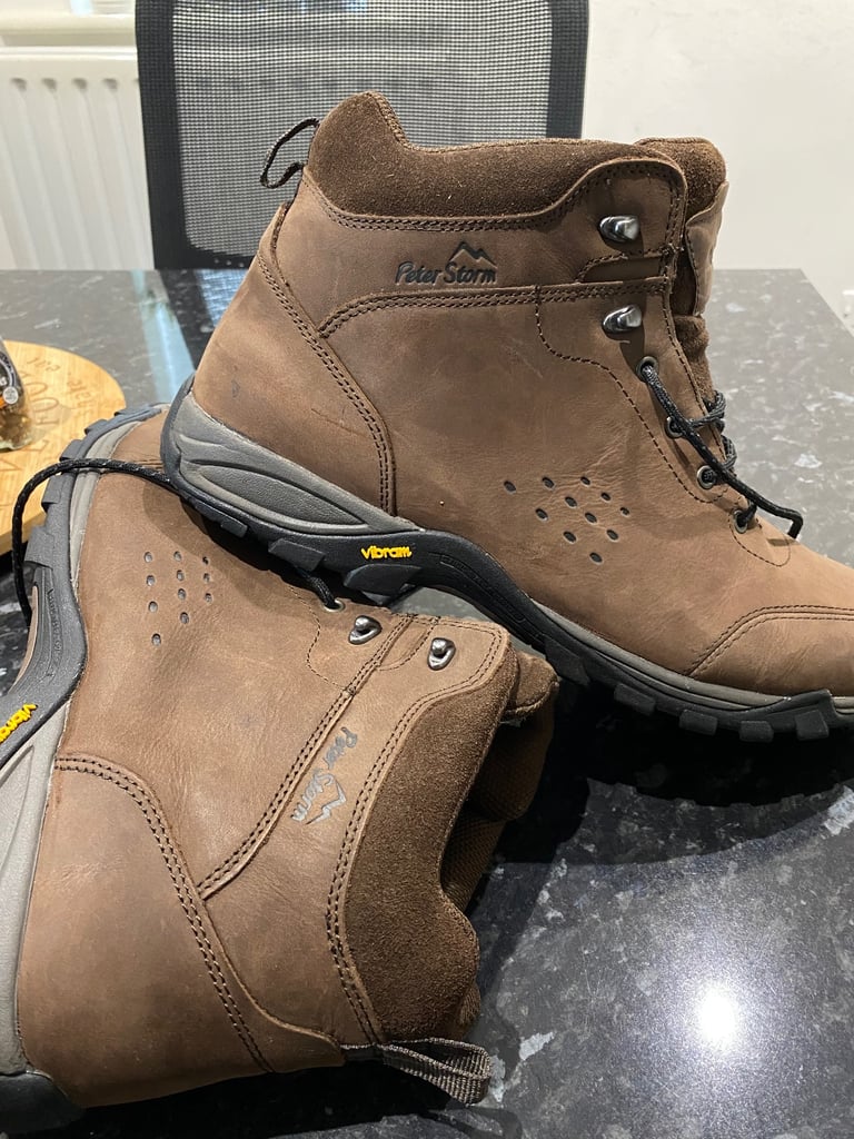 Men’s walking boots size 12