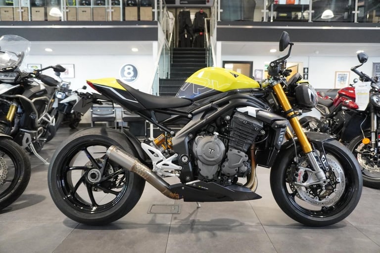 Triumph Speed Triple 1200 RX, 2025, Yellow with just 61miles