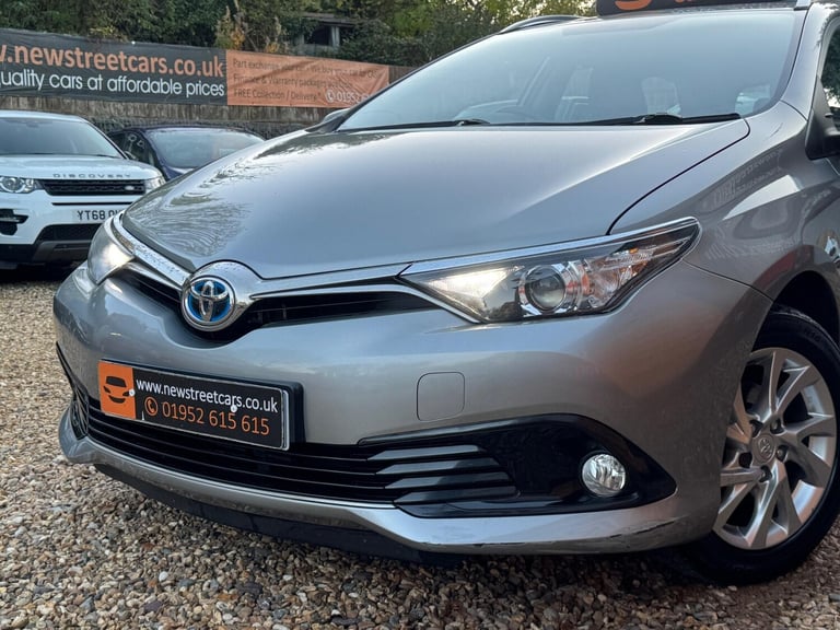 2015 Toyota Auris 1.8 VVT-h Icon Touring Sports CVT Euro 6 (s/s) 5dr ESTATE Petrol/Electric Hybri...