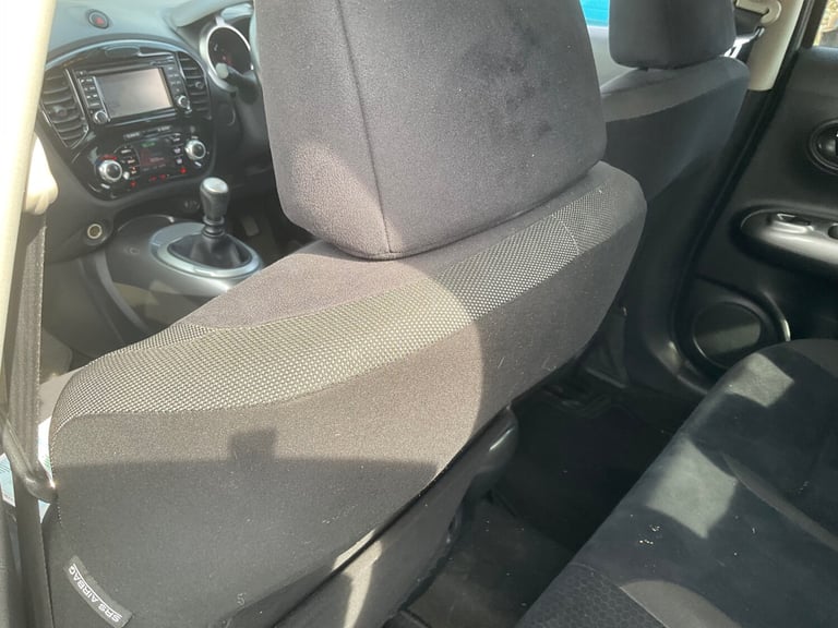 2011 Renault Laguna 2.0 dCi 150 Dynamique TomTom 5dr HATCHBACK Diesel Manual