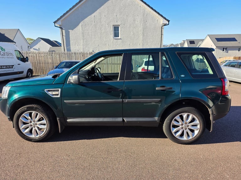 Land Rover, FREELANDER, Estate, 2011, Other, 2179 (cc), 5 doors