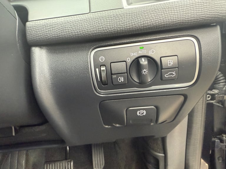 2017 Volvo XC60 2.0 D4 SE Lux Nav SUV 5dr Diesel Auto Euro 6 (s/s) (190 ps)