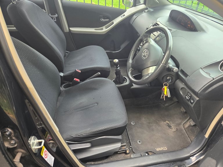 Toyota, YARIS, Hatchback, 2010, Manual, 1329 (cc), 5 doors