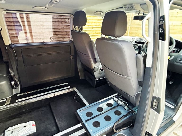 2015 Volkswagen Transporter 4 Seat Auto Driver Transfer Wheelchair Accessible Disabled Access Veh...