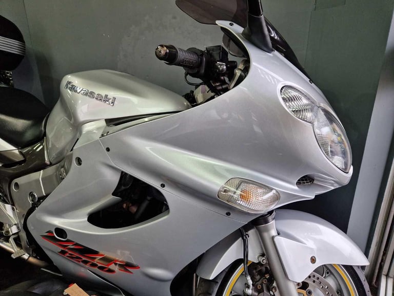 2003 Kawasaki ZZR1200