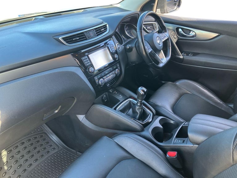 2018 Nissan Qashqai 1.2 DiG-T Tekna 5dr SUV PETROL Manual