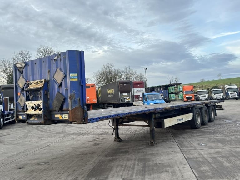 KRONE FLATBED TRI AXLE TRAILER 