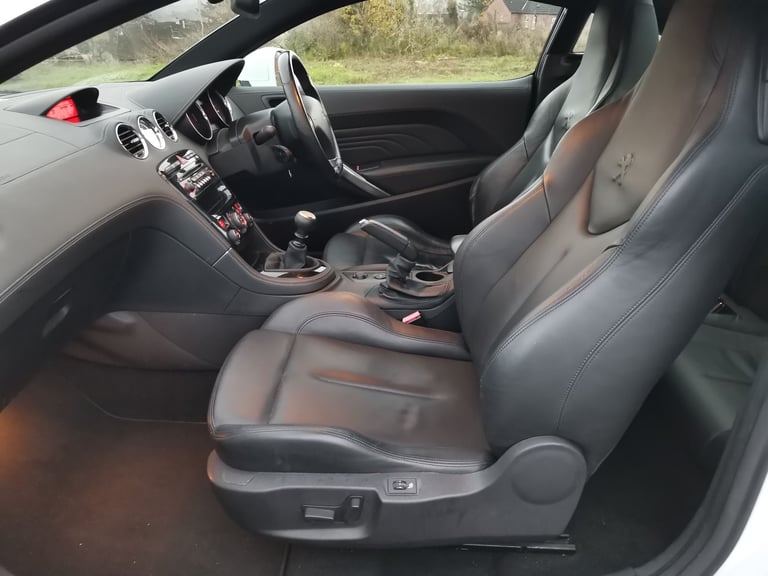 2014 PEUGEOT RCZ GT 2.0 HDI 165BHP 1 YEAR M,O,T FULL SERVICE HISTORY