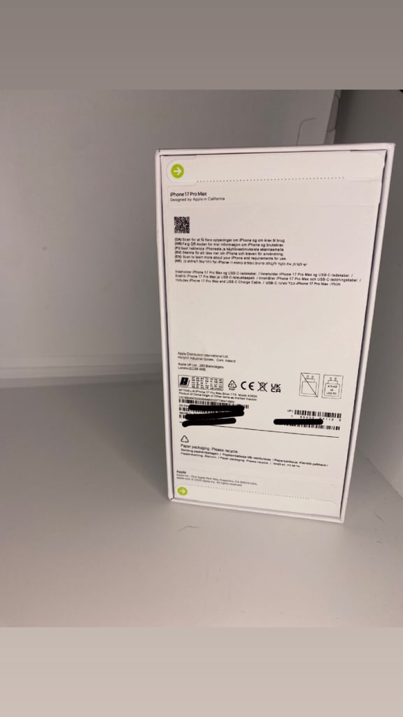 Brand new iPhone 17 pro max 1tb with receipt 