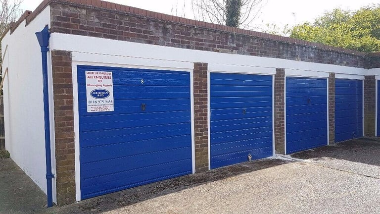 Garage/Parking/Storage to rent: Chessington Court, Marsh Road Pinner HA5 5NP - GATED SITE