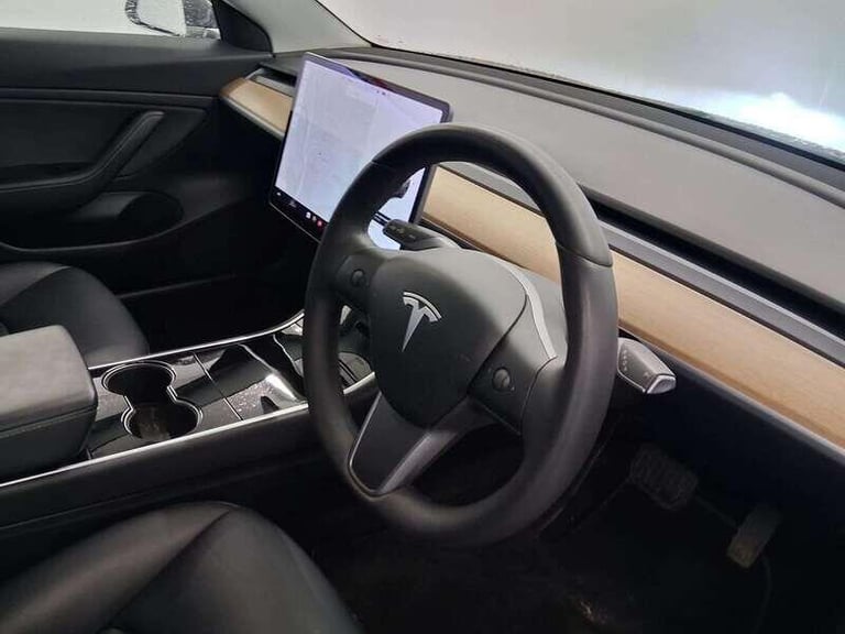 2019 Tesla Model 3 Standard Range Plus Saloon 4dr Electric Auto RWD (241 bhp) SALOON Electric Aut...