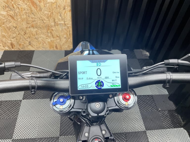 BRAND NEW 2024 TALARIA STING R L3E - ROAD LEGAL ELECTRIC DIRT BIKE