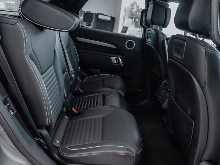 2021 Land Rover Discovery 3.0 D300 R-Dynamic HSE 5dr Auto ESTATE DIESEL Automatic