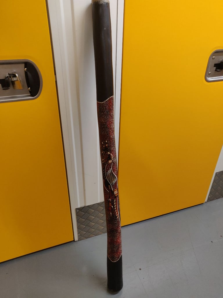 Genuine didgeridoos 