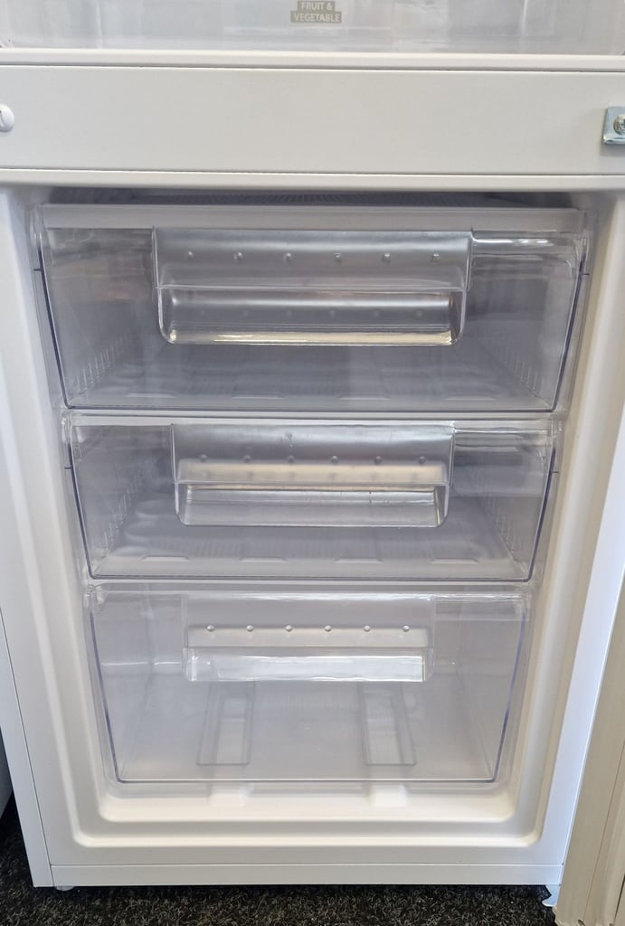 Currys 60/40 White Fridge Freezer + FREE Local Delivery* + 3 Month Guarantee