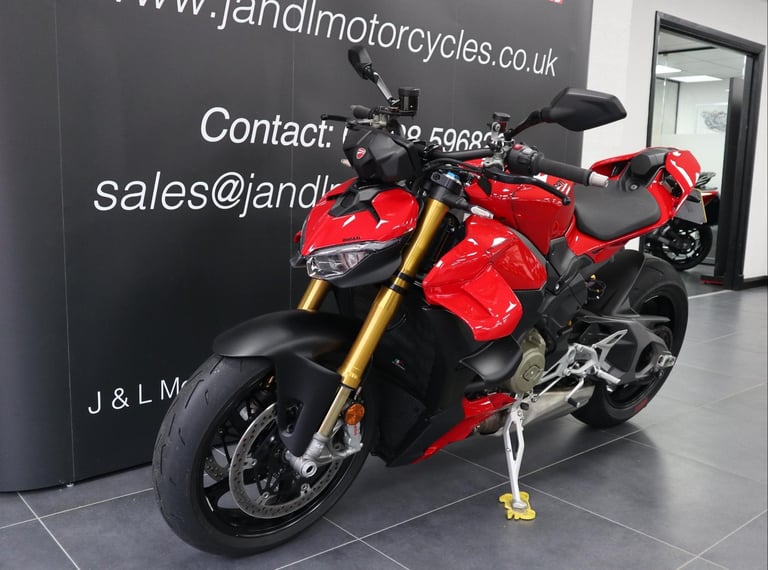 Ducati Streetfighter V4S 25 Model Year. Approved Used