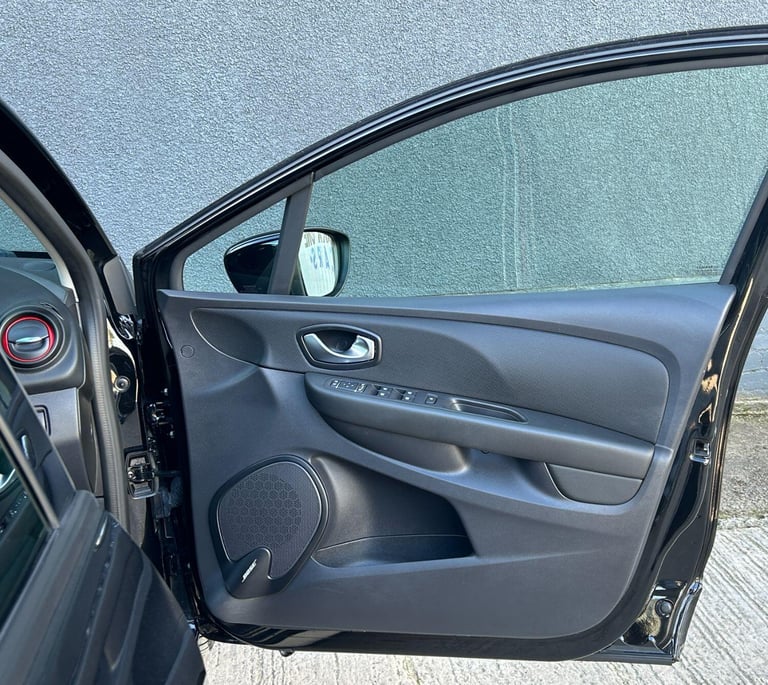 RENAULT CLIO 1.6 Renaultsport Nav 220 Trophy Auto 2017