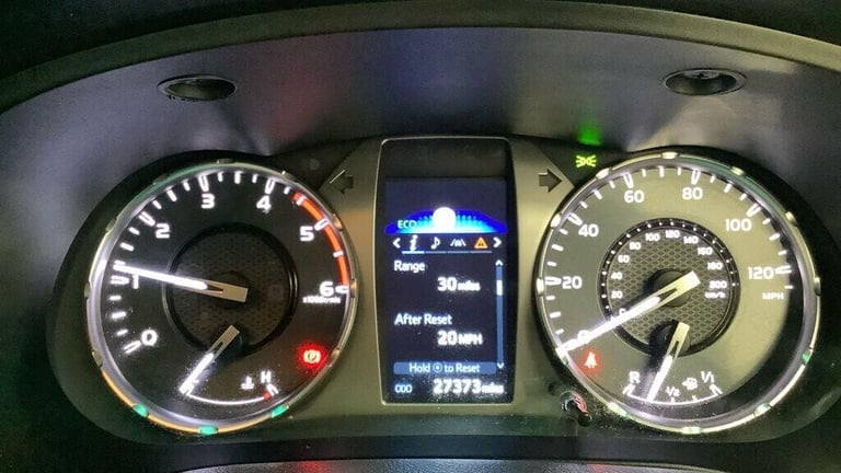 2022 Toyota Hilux Invincible D/Cab Pick Up 2.4 D-4D PICK UP DIESEL Manual