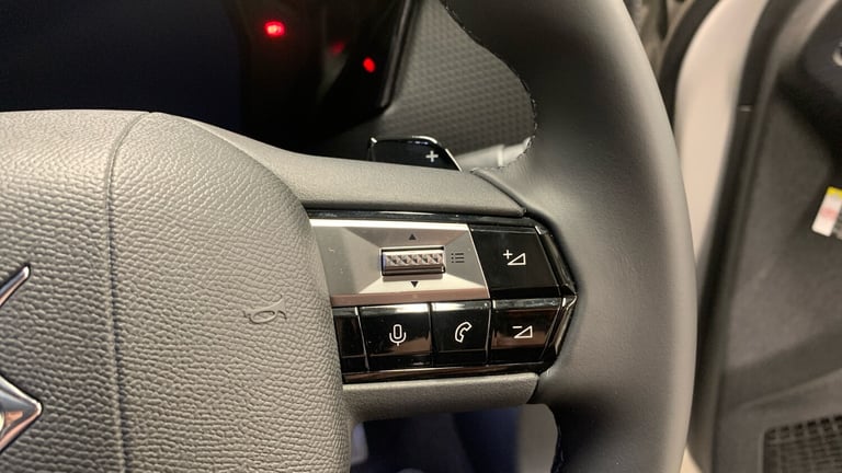 2025 DS Automobiles DS 4 1.6 E-TENSE 12.4kWh Rivoli Hatchback 5dr Petrol Plug-in Hybrid EAT8 Euro...