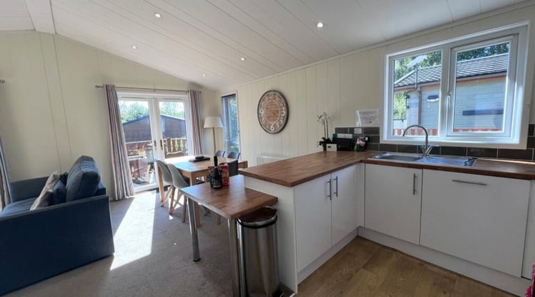 Stunning 3 Bedroom Holiday Lodge, South Lakeland Village, Carnforth, The Lakes