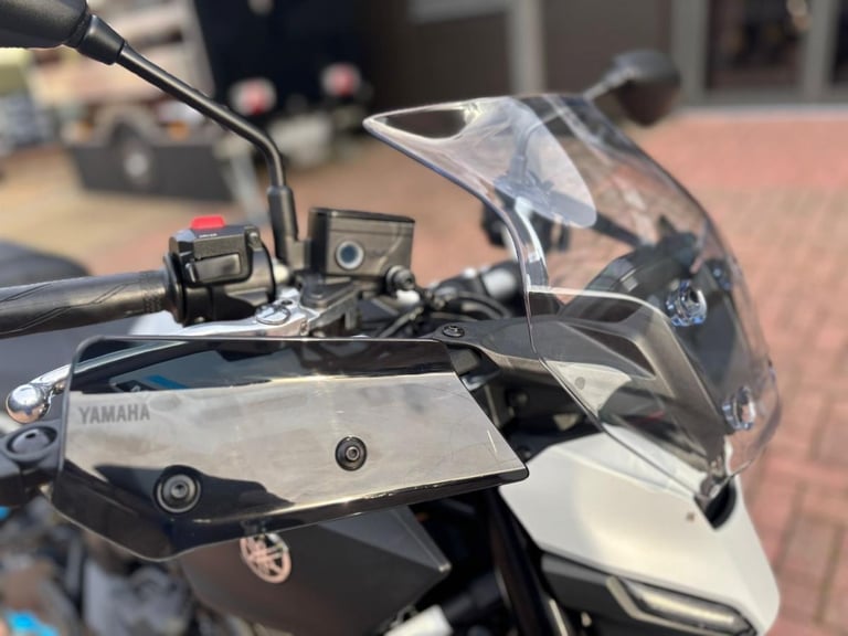 YAMAHA MT-07 Y-AMT 2025 - 1 OWNER - 249 MILES - ICE STORM - EXTRAS FITTED