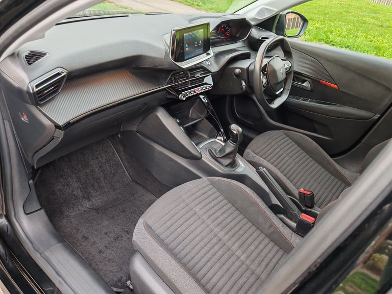 Peugeot, 208, Hatchback, 2022, Manual, 1199 (cc), 5 doors
