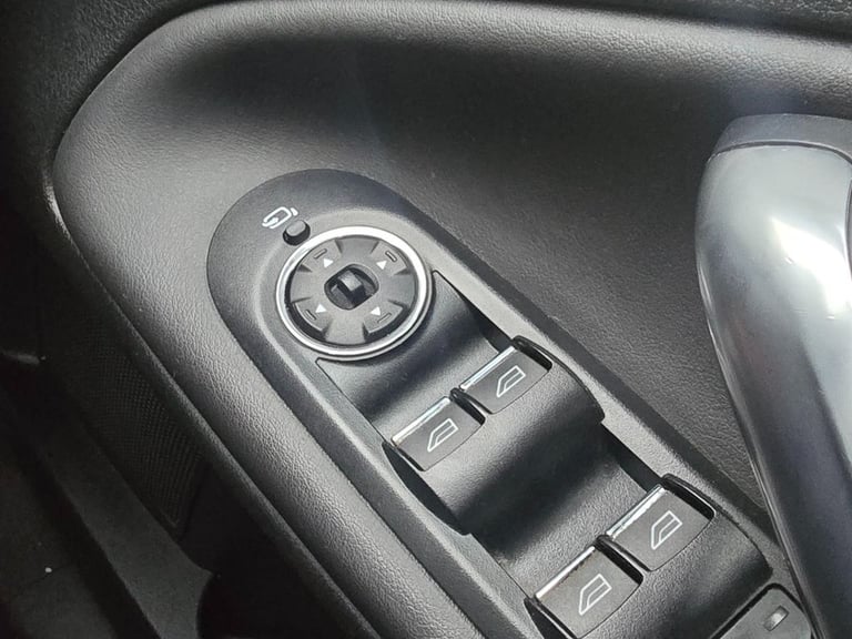 2011 Ford Mondeo 2.0T EcoBoost Titanium X Hatchback 5dr Petrol Powershift Euro 5 (203 ps) Hatchba...